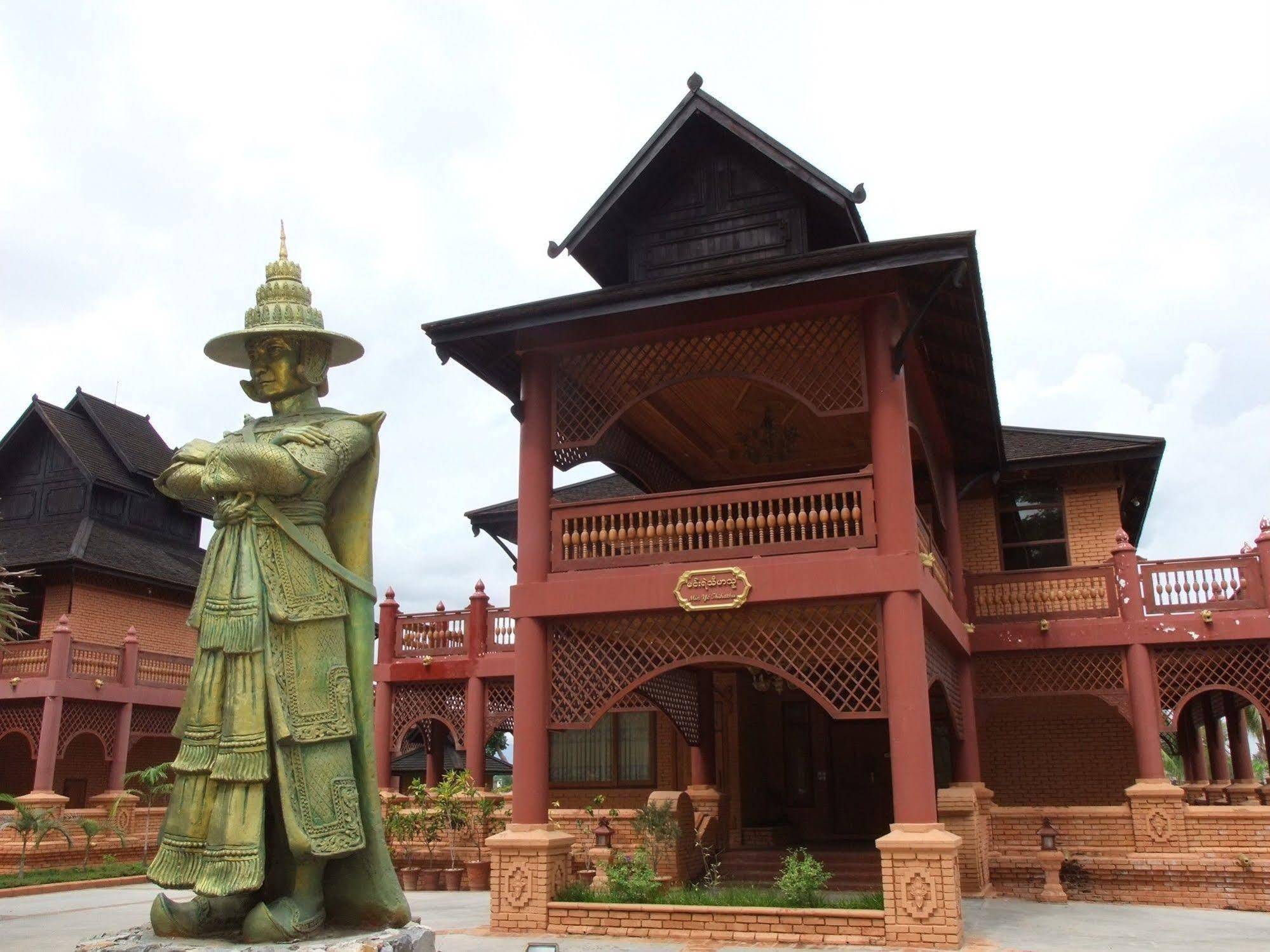 Kma Kaytumadi Hotel Taungoo Exterior foto